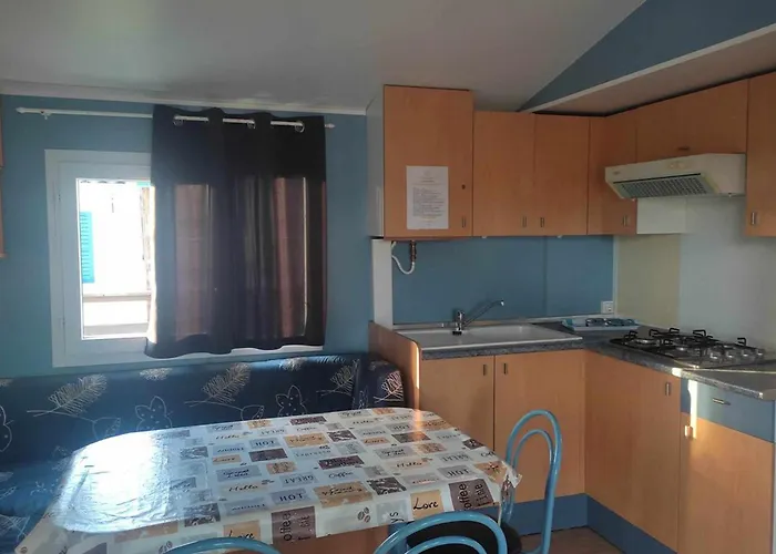 Mobil 4 Personnes Avec Terrasse A - Api-1-52-471 * Anduze